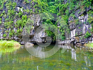 Quiet Ride On Peaceful Tam Coc River