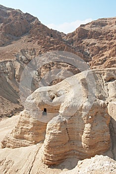 The qumeran caves