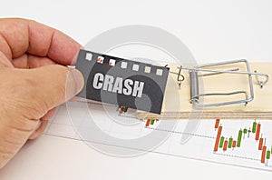 On the quote chart there is a mousetrap from which the hand takes out a sign with the inscription - CRASH
