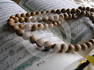 Quran and Dhikr Beads photo