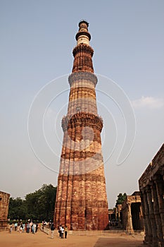 Qutab Minar, New Delhi photo