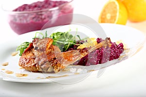 Rabbit leg with red cabbage