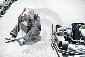 Racer losing the go-kart race