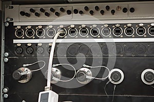 Rack with sockets