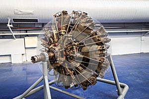 Radial airplane engine