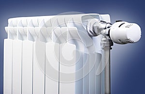 Radiator with thermostatic head