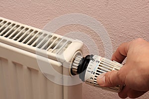 Radiator with thermostatic valve