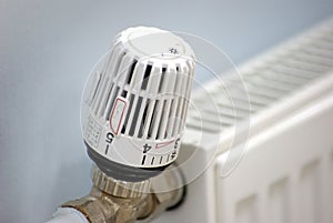 Radiator valve