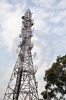 Radio antenna tower