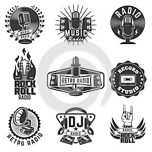 Radio labels. Retro radio, record studio, rock and roll radio em