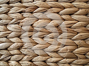 Raffia weave knitted fabric with textured surface