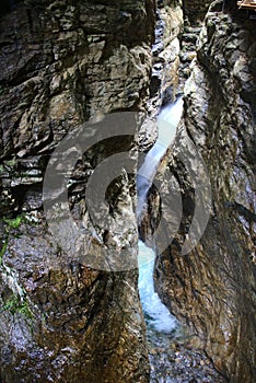 Raggaschlucht waterfall area with scenic pathways