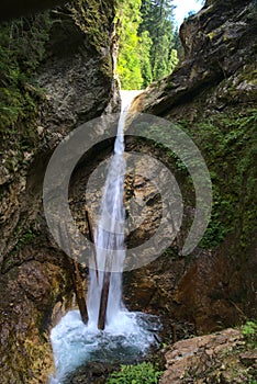 Raggaschlucht waterfall area with scenic pathways