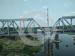 Rail bridge