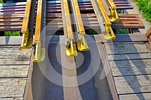 Railhead elements. The rail lash