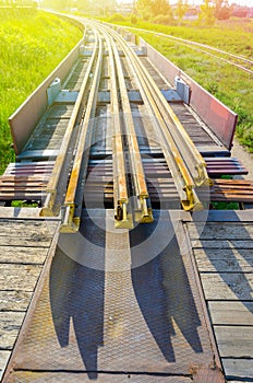 Railhead elements. The rail lash