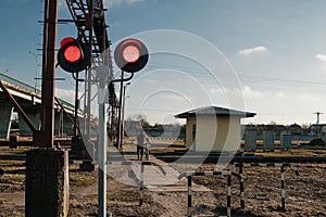 Railroad crossing, flashing traffic light