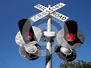 Railroad crossing signal