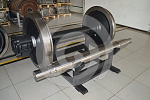 Railway axle and wheelset. Exhibition sample