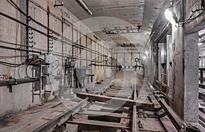 Railway deadlock in the tunnel subway