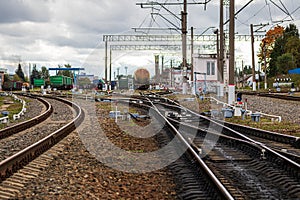 Railway with freight wagons and cisserines on it