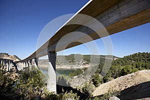 Railway and highway bridges