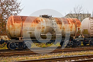 Railway tanks, transportation of oil, gasoline, oil or gas by rail.