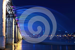 Rainbow fountain show at Banpo Bridge in Korea.