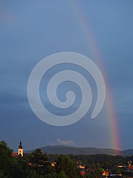 Duha nad Devínem v Bratislavě hlavním městě Slovenska