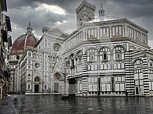 Rainy Day View of Florence\'s Cathedral, Baptistry, and Dome