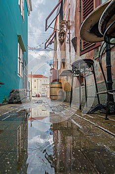 A rainy walk around old alleys in Petermaai -