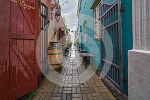 A rainy walk around old alleys in Petermaai -