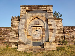 Raisen fort gate