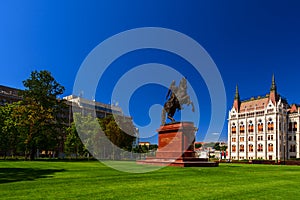 Rakoczi statue in parliament square photo