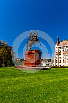 Rakoczi statue in parliament square