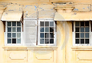 Ramshackle windows with breaked glass