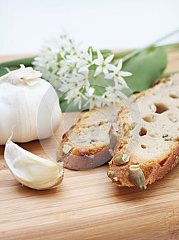 Ramson, garlic and bread