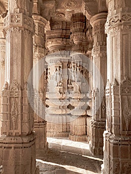 Ranakpur columns photo
