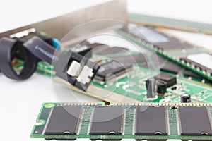 Random Access Memory (DDR RAM)