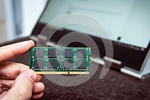 Random access memory for replacement to laptop computer