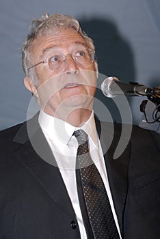 Randy Newman on the red carpet.