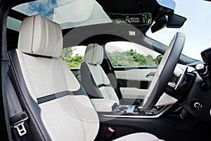Range Rover Velar 2017 Interior