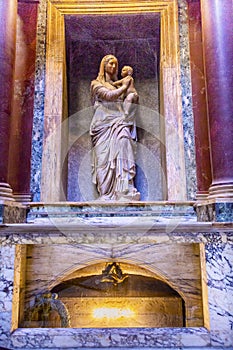 Raphael& x27;s Tomb Mary Jesus Statue Pantheon Rome Italy