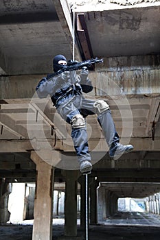 Rappeling assault