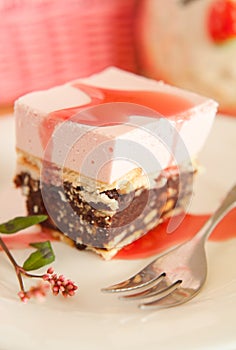 Rasberry mousse cake with biscuits