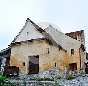 Rasnov fortress house