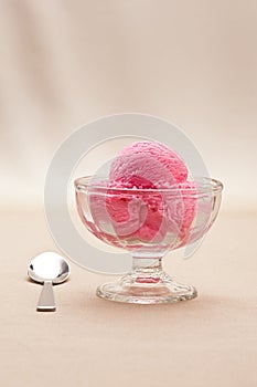 Raspberry ice cream