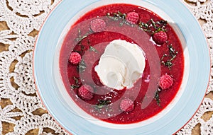 Raspberry soup with ice cream