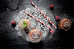 Raspberry sweet roll