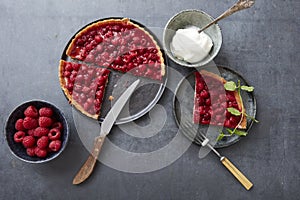 Raspberry tart